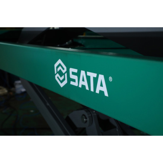 ลิฟต์กรรไกรแบบฝั่งพื้น 4 ตัน SATA SCAE5302